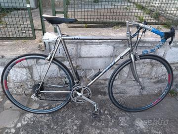 bicicletta da corsa cinelli