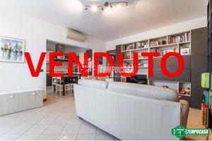 TRILOCALE MODERNO CON DOPPI SERVIZI, BOX E POSTO A