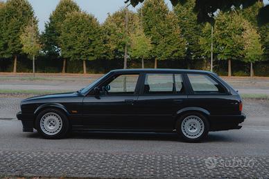 Bmw e30 325i touring