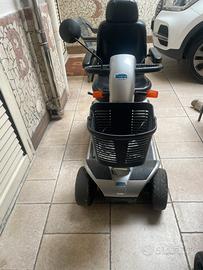 Motorino elettrico per anzianj