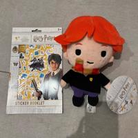 Peluche Ron Wizarding World + Sticker Harry Potter