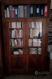 librerie anni 30, libreria 800, salotto con tavolo