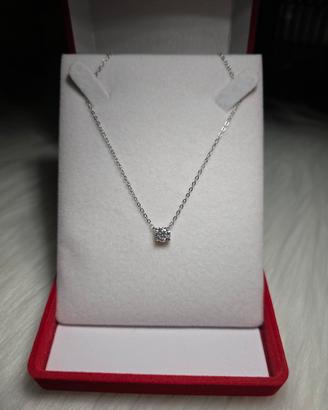 Puntoluce con diamante moissanite 0.8ct
