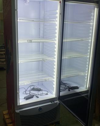 Espositore Refrigerato Vetrina Digitale