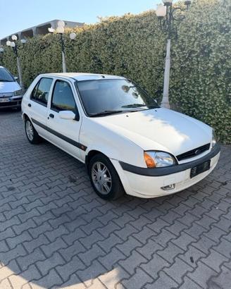 Ricambi Ford Fiesta 1.2 16V Ghia 5P Anno 2000 Codi