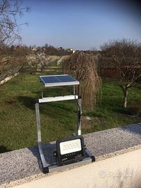 Faro solare a colori