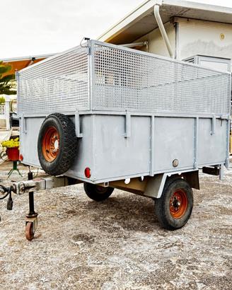 Carrello rimorchio per auto