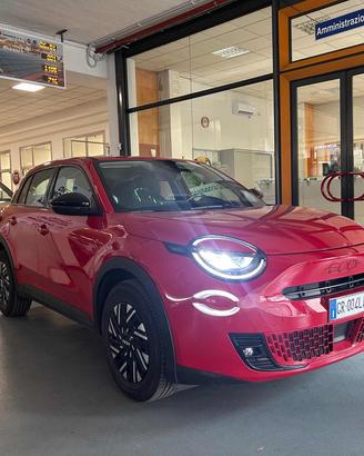 FIAT 600e Red