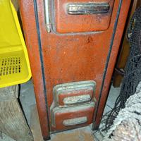 stufa a legna antica ma funzionante 