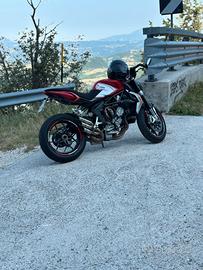 Mv agusta brutale 675