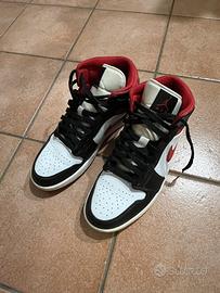 Air Jordan 1 Mid Gym Red Black White