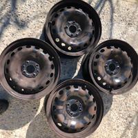 FIAT PANDA 4 CERCHIONI STANDARD 15"/185 + COPERCHI