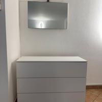 Comó cassettiera con specchiera con lampada a led