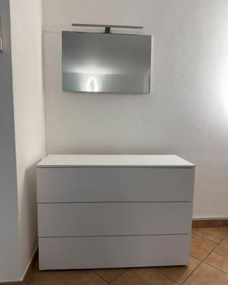 Comó cassettiera con specchiera con lampada a led