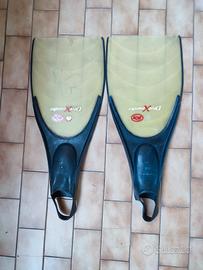 pinne nuoto 