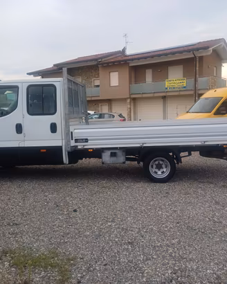 IVECO DAILY DOPPIA CABINA CASSONE FISSO