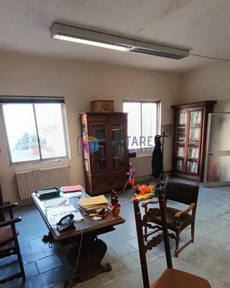 Immobile di 150 m² con 4 locali a Livorno
