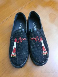 SCARPE DONNA NERE COMODE