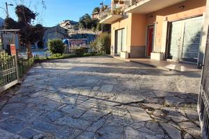 Locale commerciale / abitazione