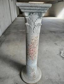 Colonna decorata portavaso