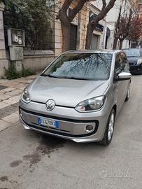 Volkswagen UP benzina -metano compreso passaggio 