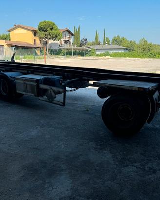 RIMORCHIO ZORZI 26 R SCARRABILE 3 ASSI CON 12 GOMM