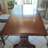 Tavolo allungabile in legno massello