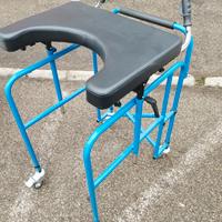 girello deambulatore 