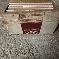Piastrelle o battiscopa ceramica nuove