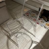 N.4 sedie e N.2 sgabelli in plexiglass