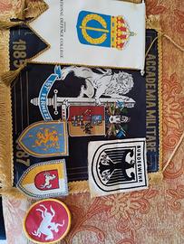 Lotto Gagliardetti e Stemmi militari vintage 