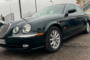JAGUAR - S-Type - 2.5 V6 24V Executive