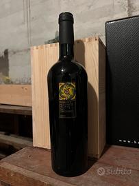 Vino bottiglia rubrato 2019