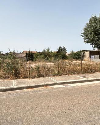 Terreno edificabile di 1.255 mq in via Fermi