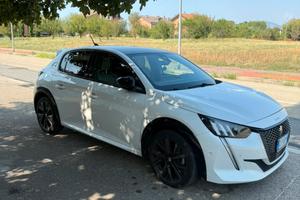 Peugeot 208 1.2 - Allestimento GT / GT Line