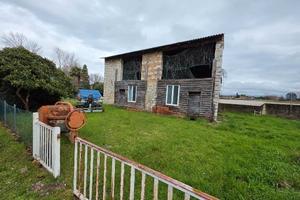 PIERIS Terreno edificabile con rustico di 140 mq