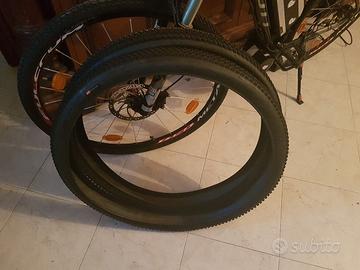 Due copertoni