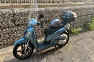 Honda SH150 del 2004