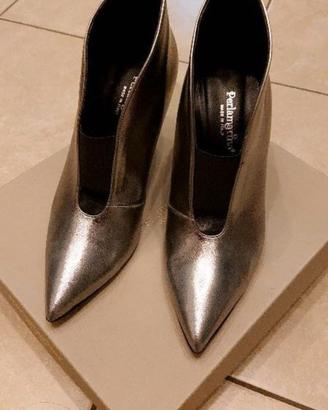 Stivaletti argento per la Pasqua.NUOVI. PELLE VERA