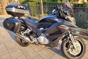 Honda Crossrunner 800 2014 PERFETTA + tris GIVI