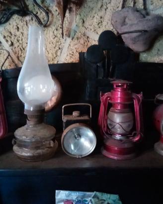 Vecchie lampade e lanterne