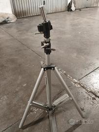 Stativo Treppiede Professionale in Alluminio 