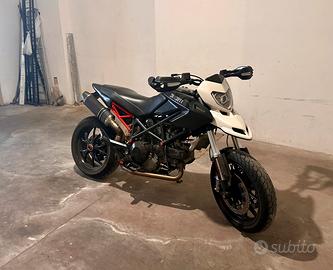 Ducati Hypermotard 796 SPECIAL del 2010