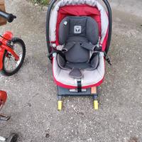 ovetto peg Perego con base isofix