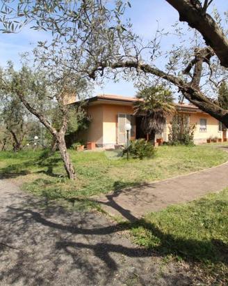 VILLA SINGOLA A SCANDRIGLIA