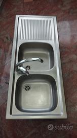 lavello cucina due vasche con gocciolatoio