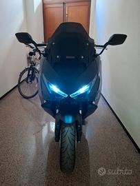 Honda Forza 750 2025