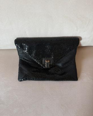 Clutch nera in rete/paillettes con tracolla