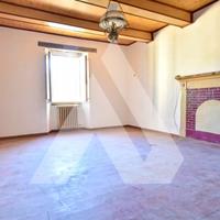 CASA DI CORTE A GALEATA