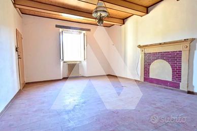 CASA DI CORTE A GALEATA